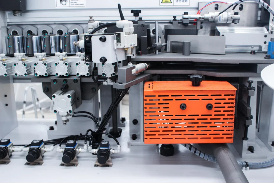 Top Sale Factory Auto Edge Banding Machine Board Woodworking Machine