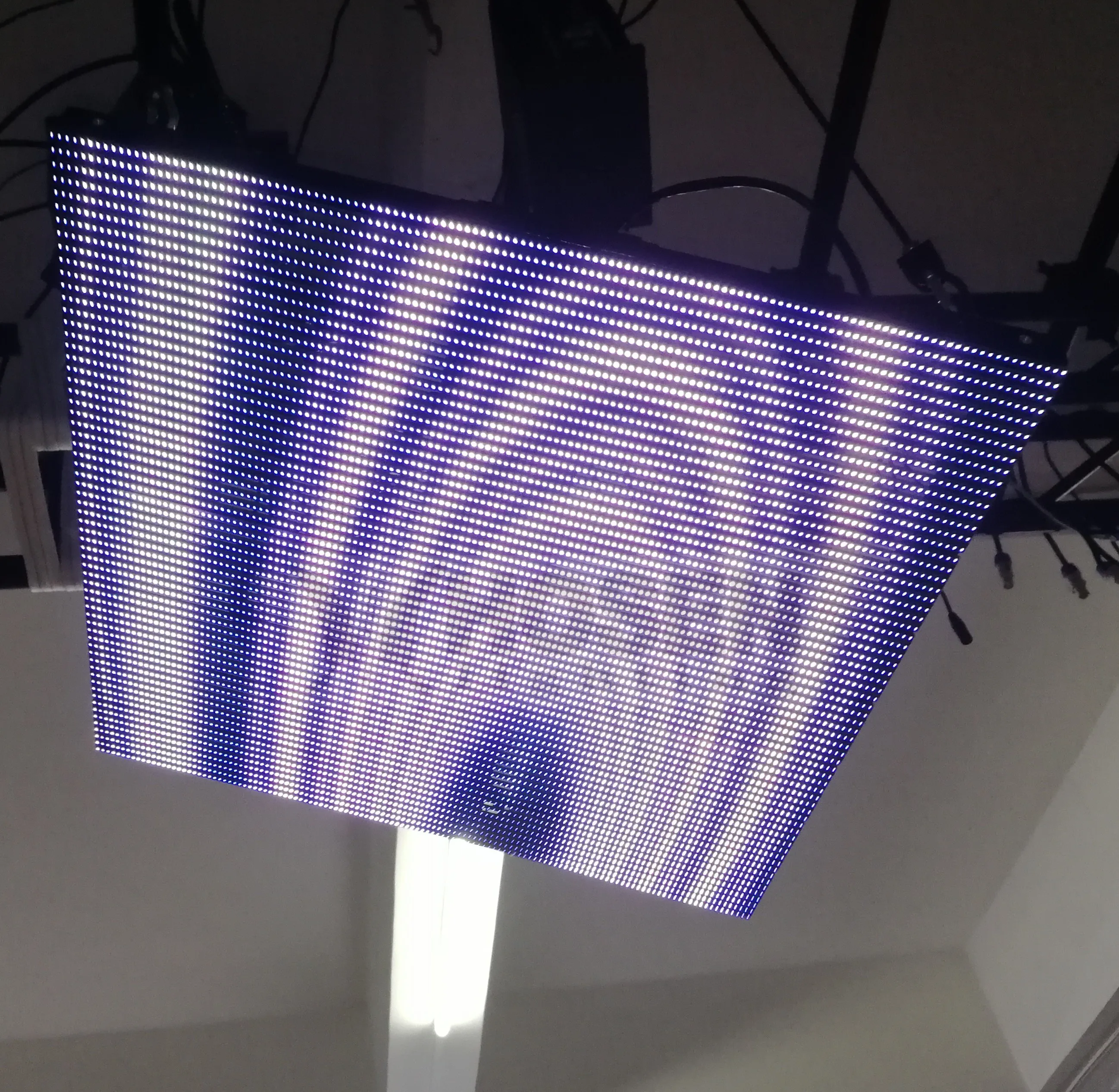 Led Screen Flybar Flying LED Screen - Kinetic Lifting Display System