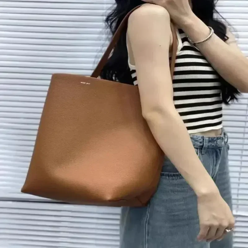 2024 Classic Lychee Pattern Cowhide Shoulder Bag Pure Color Bucket with Park Row Design Genuine Leather Tote Bag Women Handbag
