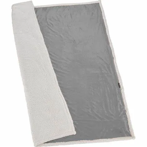 High Quality Fleece Waterproof Blanket Protector with Sherpa Lining for Dog and Sofa