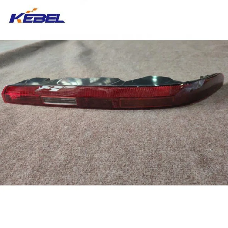 Large Stock Tail Light 4M0945095 Oem 4M0945096 Auto Parts Rear Bumper Lamp for Audi Q7 2016