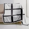 9 Rejillas con encaje blanco