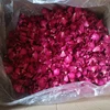 Petali di rosa rossa