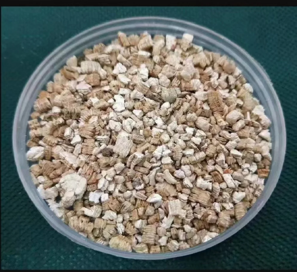 Vermiculite And Expanded Vermiculite Used Organic Fertilize For Plants