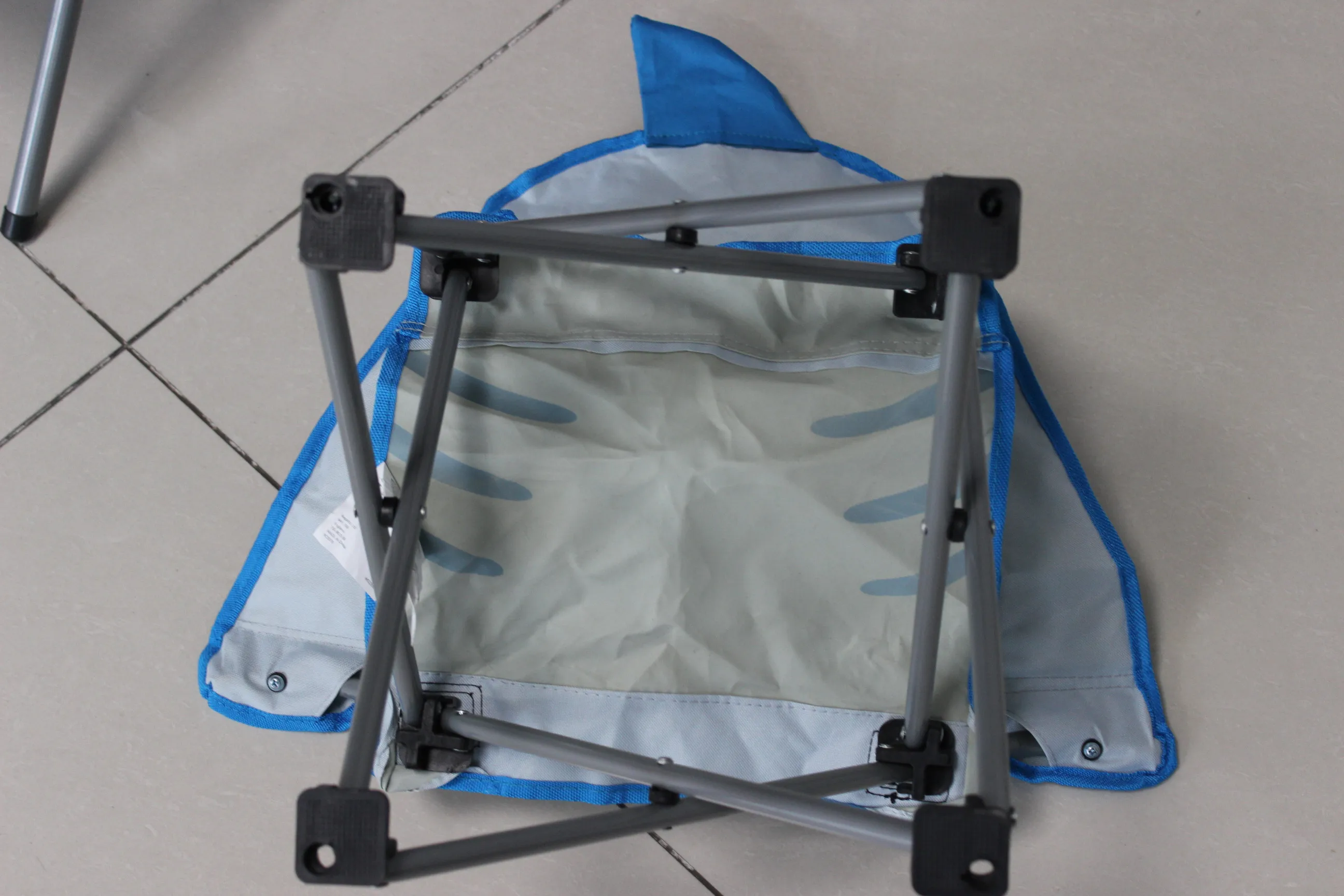 Relax Fishing Blue Shark Pattern Comfortable Folding Tourist Chair