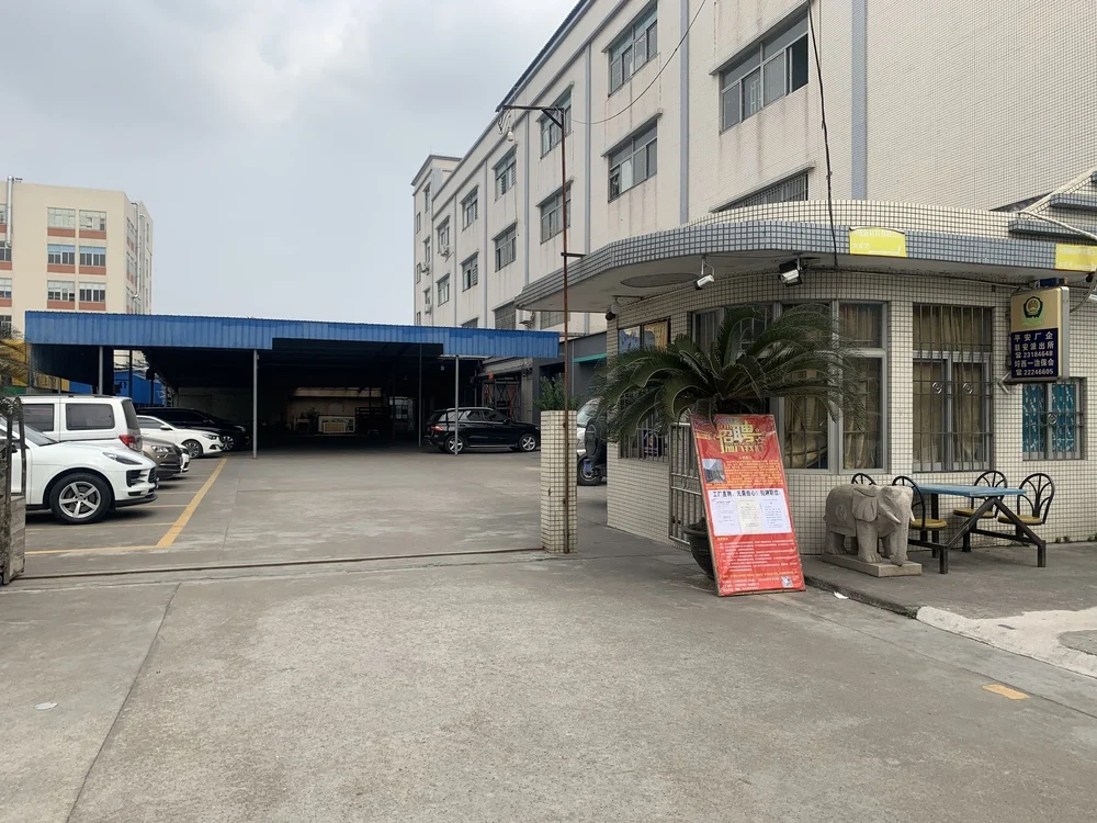 Zhongshan Junchuan Crafts Co., Ltd.