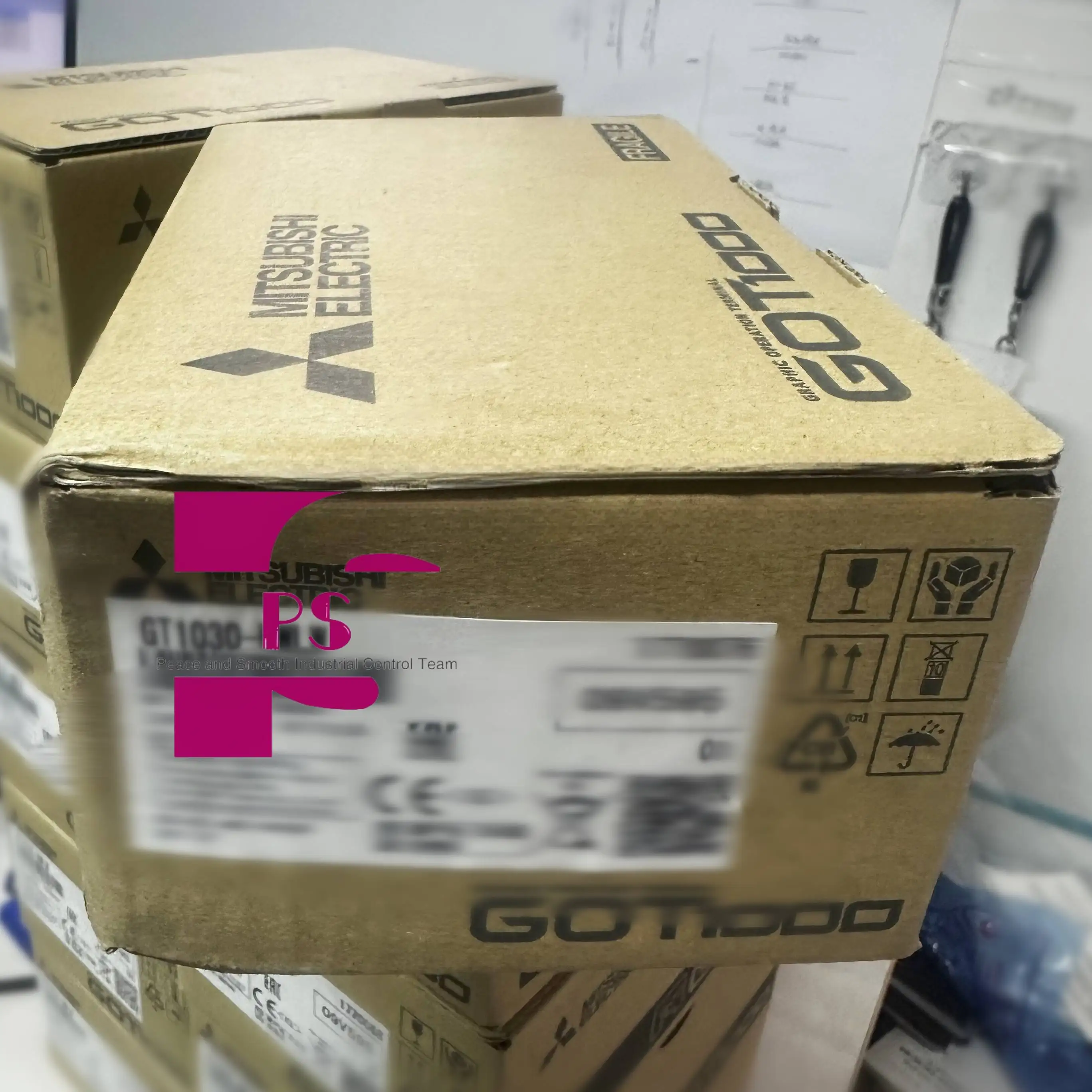 Spot Goods for New Mitsubishi Touch Screen HMI GT1030-LBDW