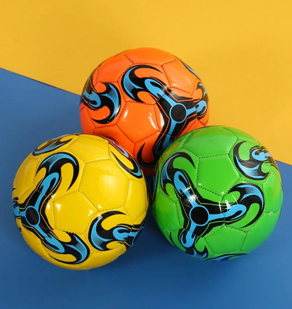 INPODAK Balón De Fútbol Tamaño 2 Para Niños De 1 A 6 Años – Clásico Blanco Y Negro Con Bomba Manual Y Bolsa De Malla, Ideal Para Interior Y Exterior, Regalo Deportivo