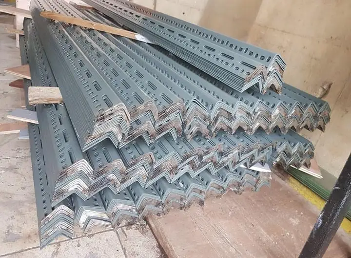 Slotted Ss 304 Gi Ss41b Steel Angle Bar Iron Tower Bracket Ms Small