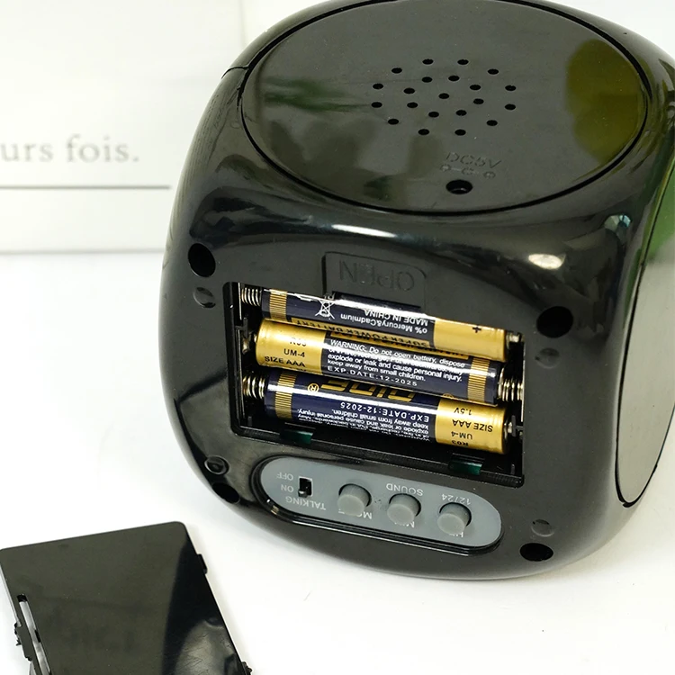 New Electric Alarm Clock Decoration Desktop Digital Lcd Projection Digital Nightlight Table Clock