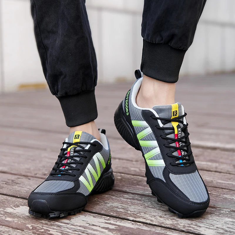 Spring Men's Outdoor Hiking Shoes Non-slip Lightweight Travel Shoes Breathable Mesh Climbing Shoes Men Trail Running Sneaker
