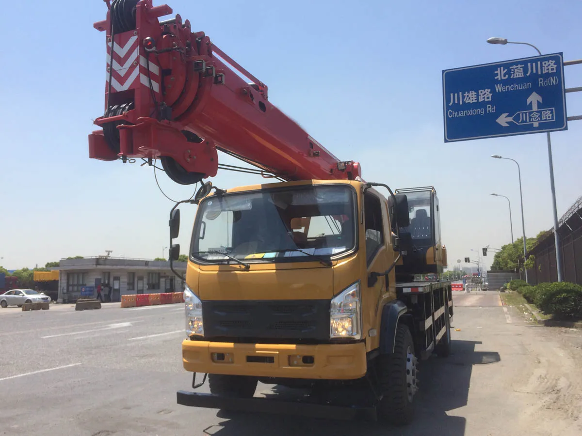 STC120C Mobile Crane 12T Popular Model Truck Crane with Optional Attachments and High Quality