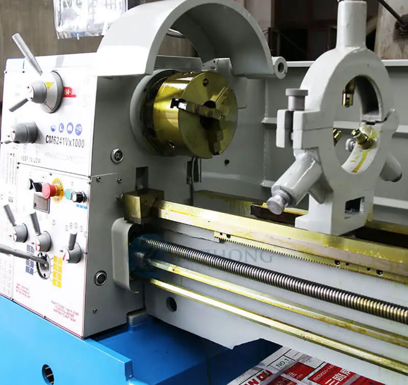 Automatic Medium Duty Horizontal Metal Engine Manual Lathe Machine