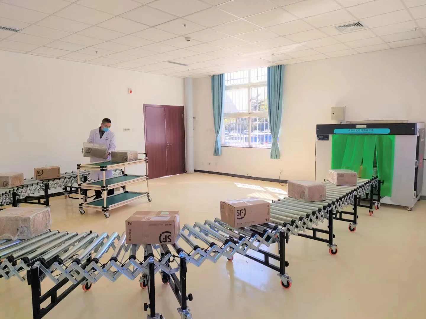 Liangzo Easy to Clean Assembly Line Conveyor - 0.75KW-3KW Power