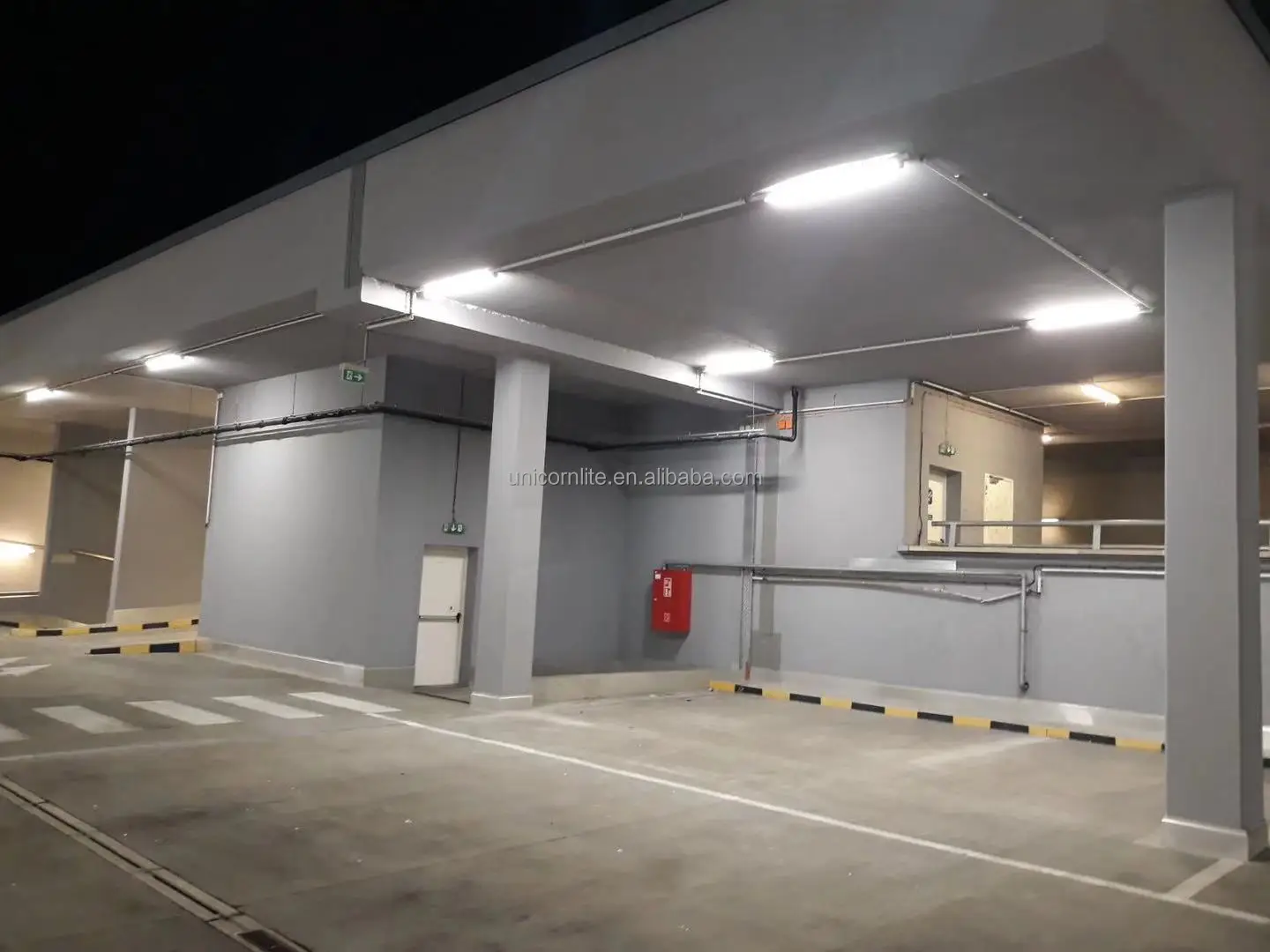 Industrial/machine Led Tube Light 20w 220240v Ip66 Tri Proof Led Light/cnc Machine Intener