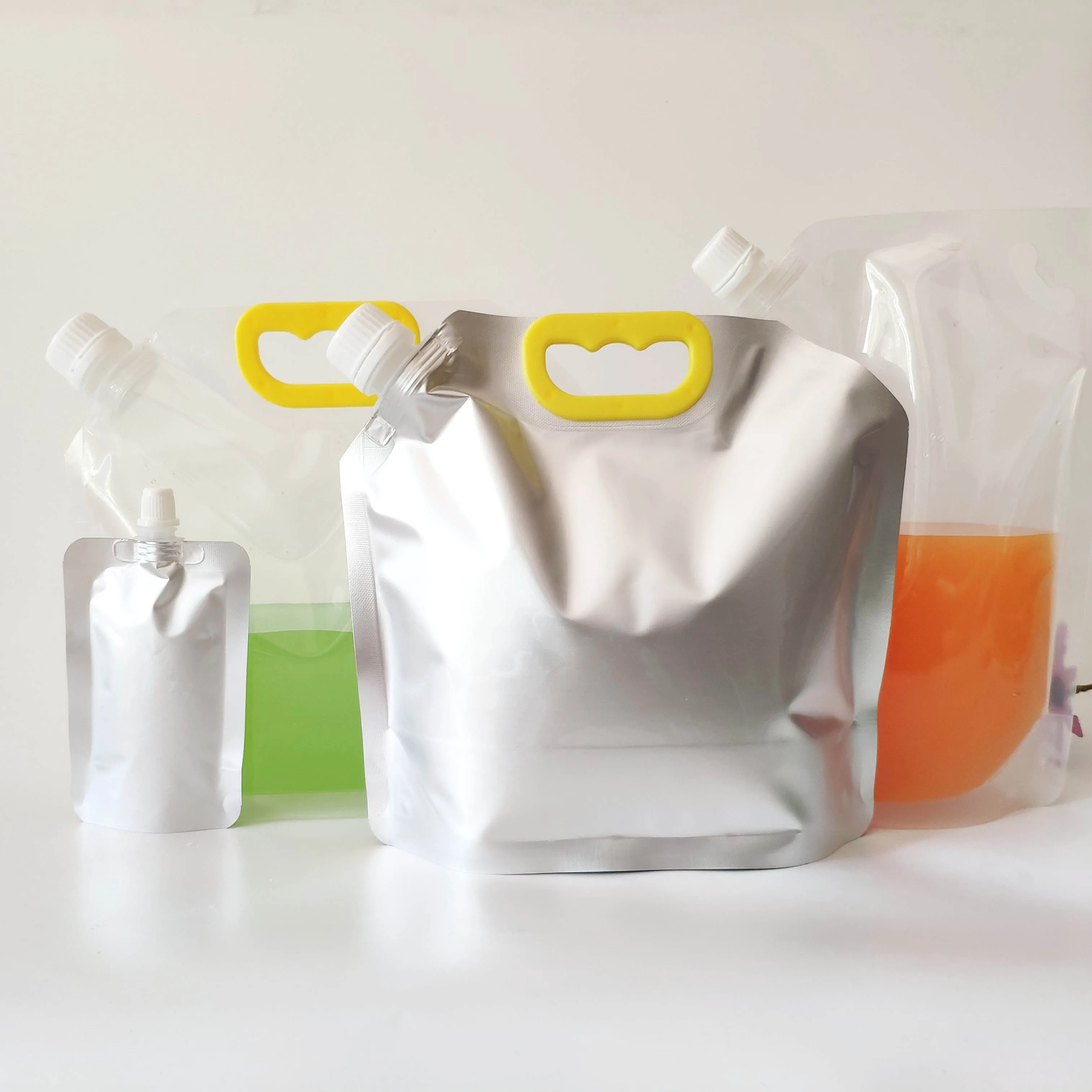 Customized Logo Reusable Drink Liquid Beverage Water Bear Stand up Spout Pouch Aluminium Foil Plastic Packaging Bag 200ml