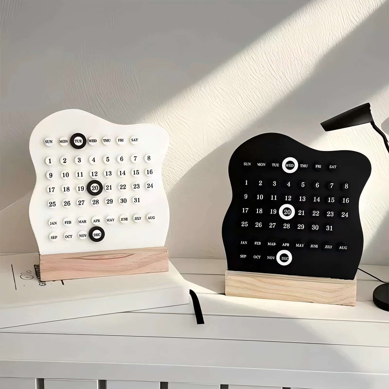 Premium Printing Custom Logo Square Wooden Plastic Desk Calendar Eco-Friendly Advertising Office Decor Corporate New Year Gift