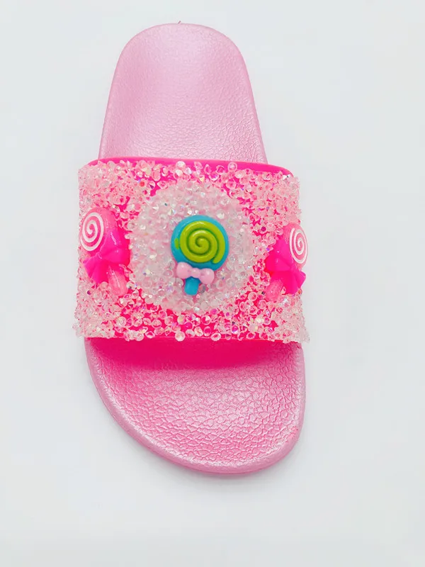 Симпатичные удобные детские тапочки слайды сандалии с кристаллами конфетного цвета