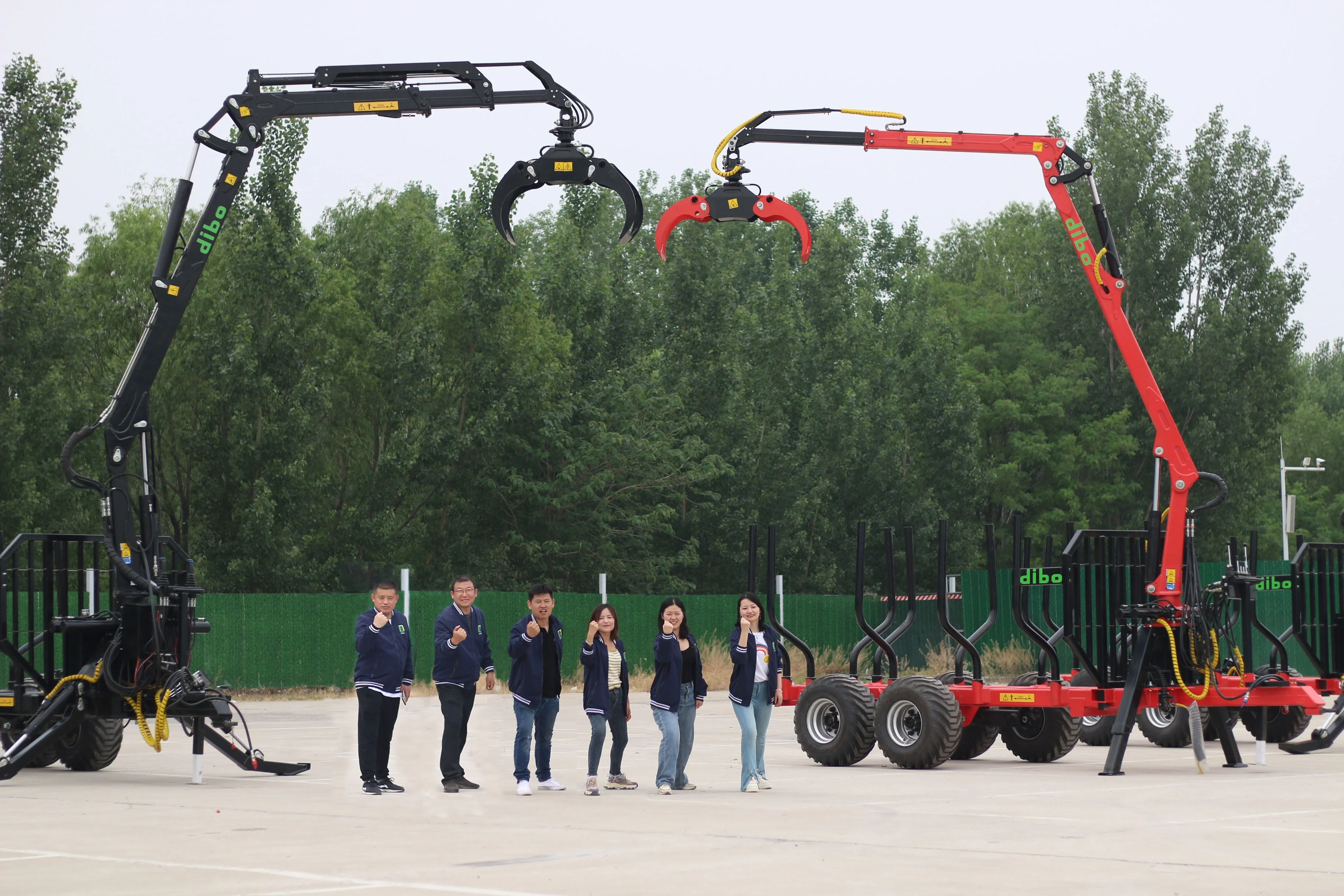 CE сертификация высокопроизводительный сельскохозяйственный гидравлический деревянный бревенчатый погрузчик кран для прицепа с бревенчатым