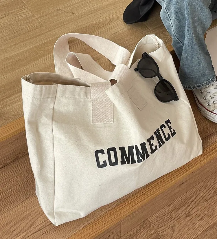 Medium Logo-Print Canvas Tote Bag - Naturale/Bianco