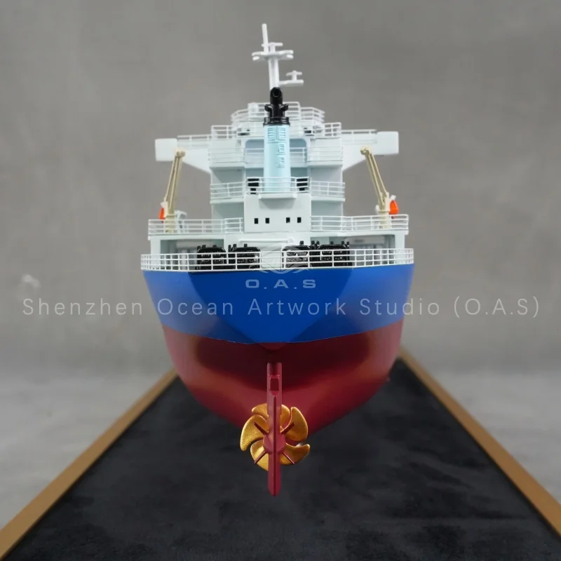 Exquisite bulk carriers model from Chinese shipyards, detailed with realistic cargo hold, marked IMO number and classification society signs. High‑simulation craft for business gifts, display and collection. Support custom service, available for bulk order for shipping enterprises and exhibition use.Amber@vesselmodel.com Tel：+86 18038048785
