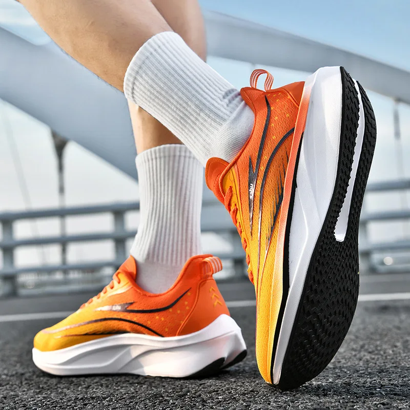 Men's and Women's High Quality Running Shoe Maximum Buffer Sneakers with  Carbon Plate and Mesh Insole Running Shoes