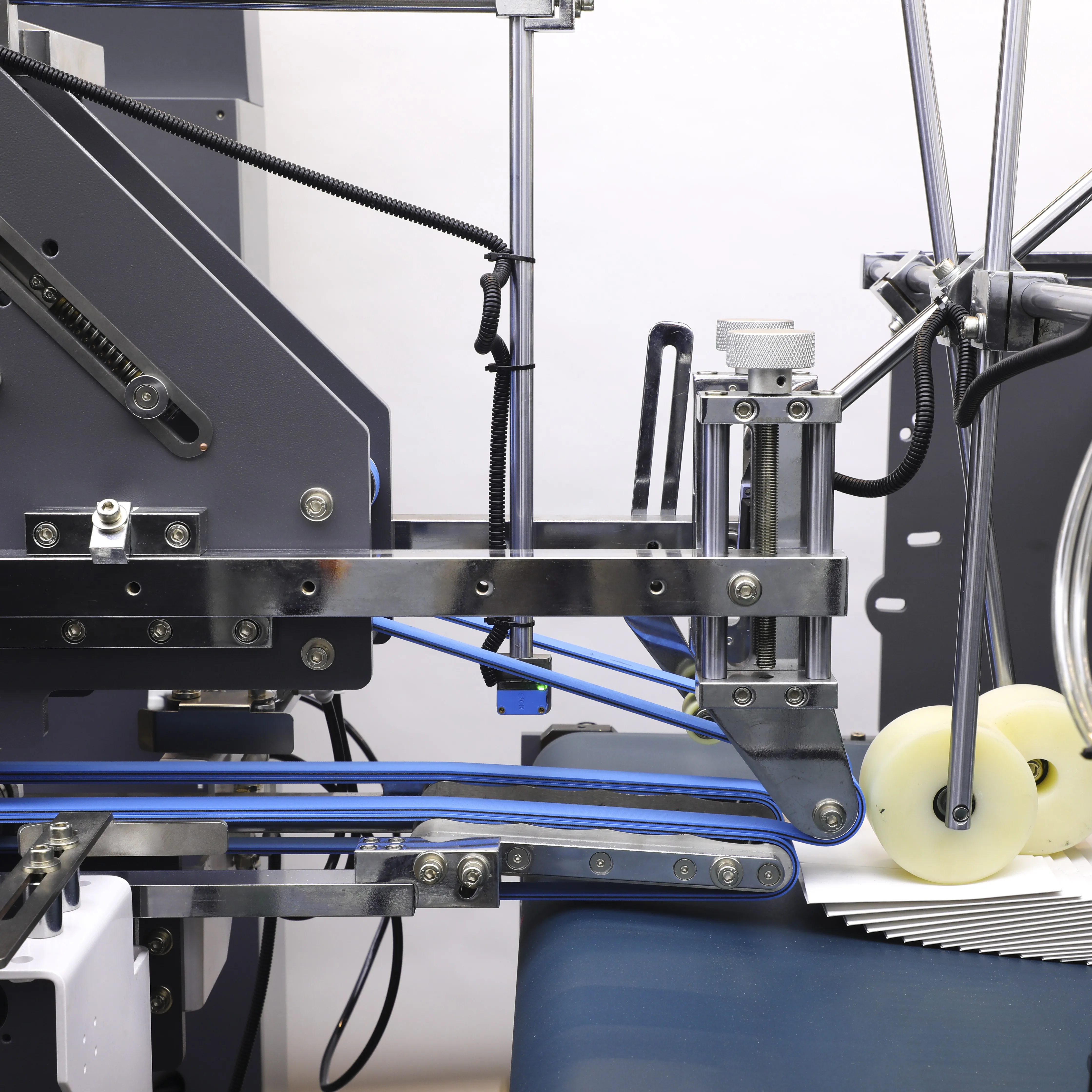 高速4角和6角中国前5名折叠机迷你纸箱折叠上胶机供应商