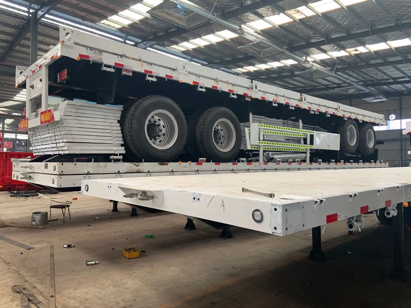 40 Ft 3axle Flatbed/skeletal Container Trailers Made In China/40 Feet ...