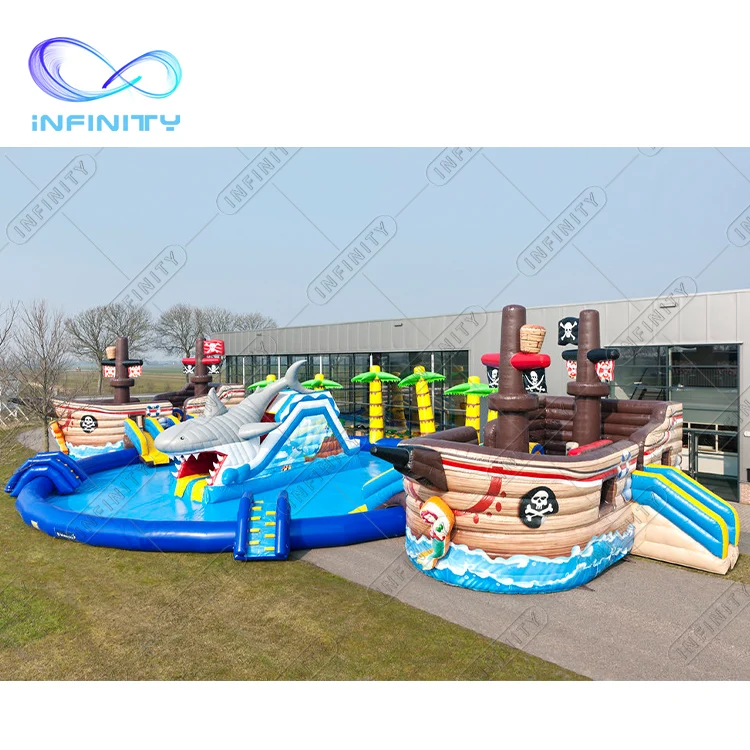 Пиратский надувной гигантский тематический парк пальмовый бассейн аквапарк популярная Акула прыгающая горка развлечений
