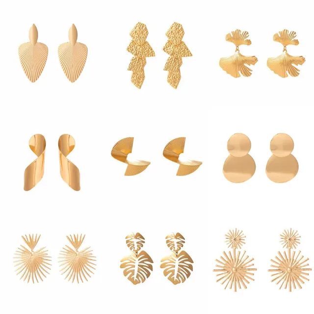 525 Vintage Gold Plated Zinc Alloy Drop Earrings for Women for Weddings and Special Occasions Fashionable Jewelry Gift