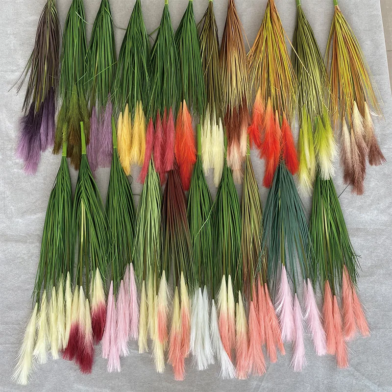 Create stunning arrangements with our faux pampas grass in bulk