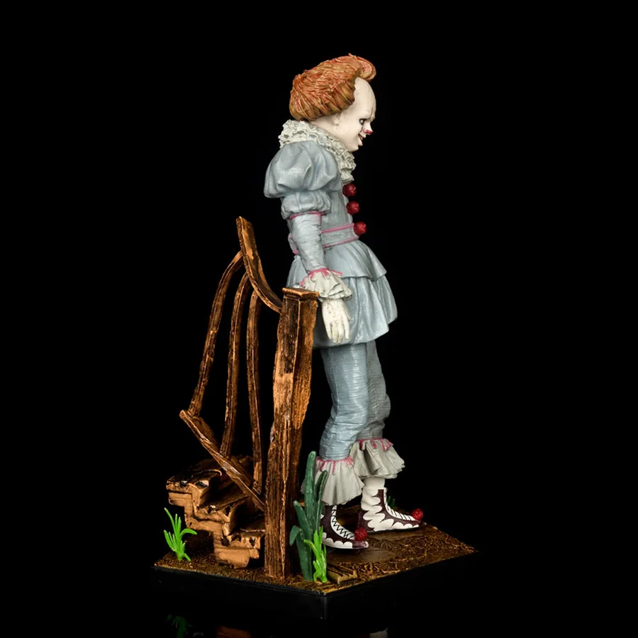 Movable PVC Action Figure Toy Horror Cartoon Collectible Model of the Return Clown