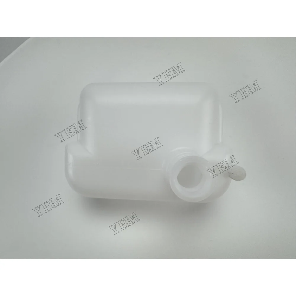 5H773-18964 Coolant Overflow Tank for Kubota Machinery Engine Spare Parts