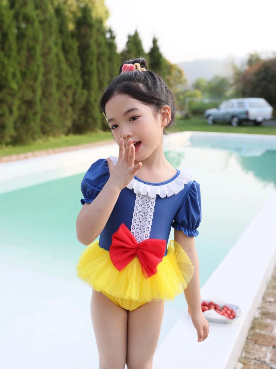 Snow White Skirt Baby Girl Swimsuits Backless Bikini Lovely Children 