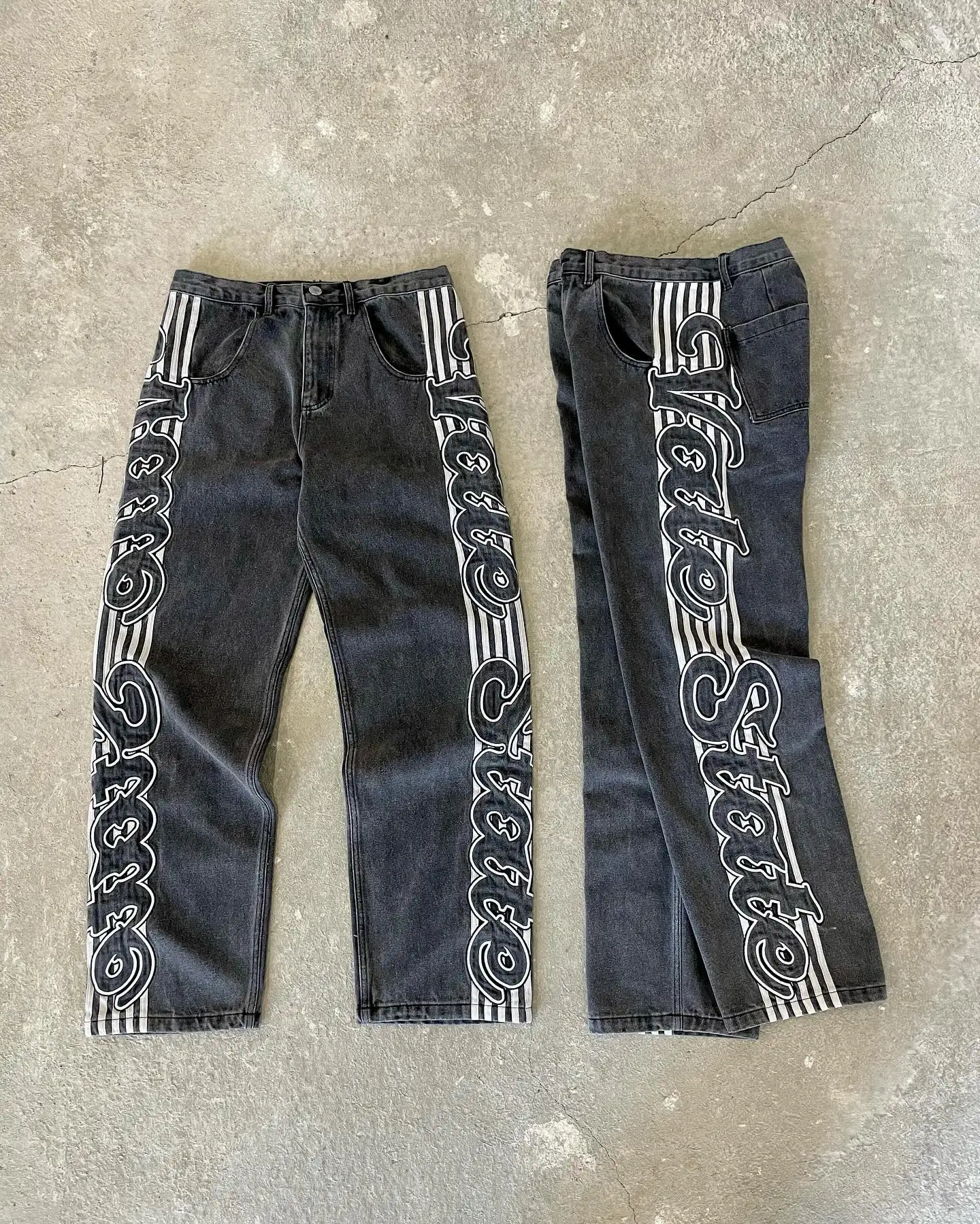 Salati Wholesale Boot Cut Wash Ripped Wide Leg Straight Distressed Flared Rhinestone Cargo Denim Jeans Pant Baggy Men Jeans gallery 10