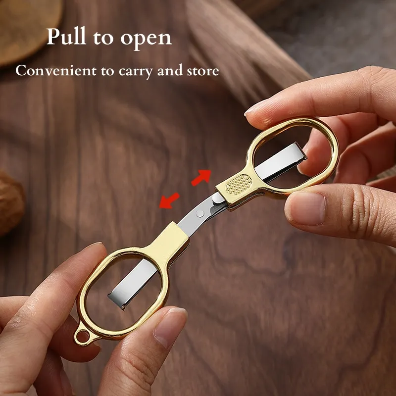 Travel folding scissors