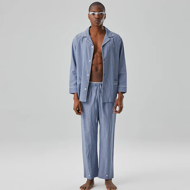 Pigiama lungo in bianco con PATON personalizzato in tinta unita