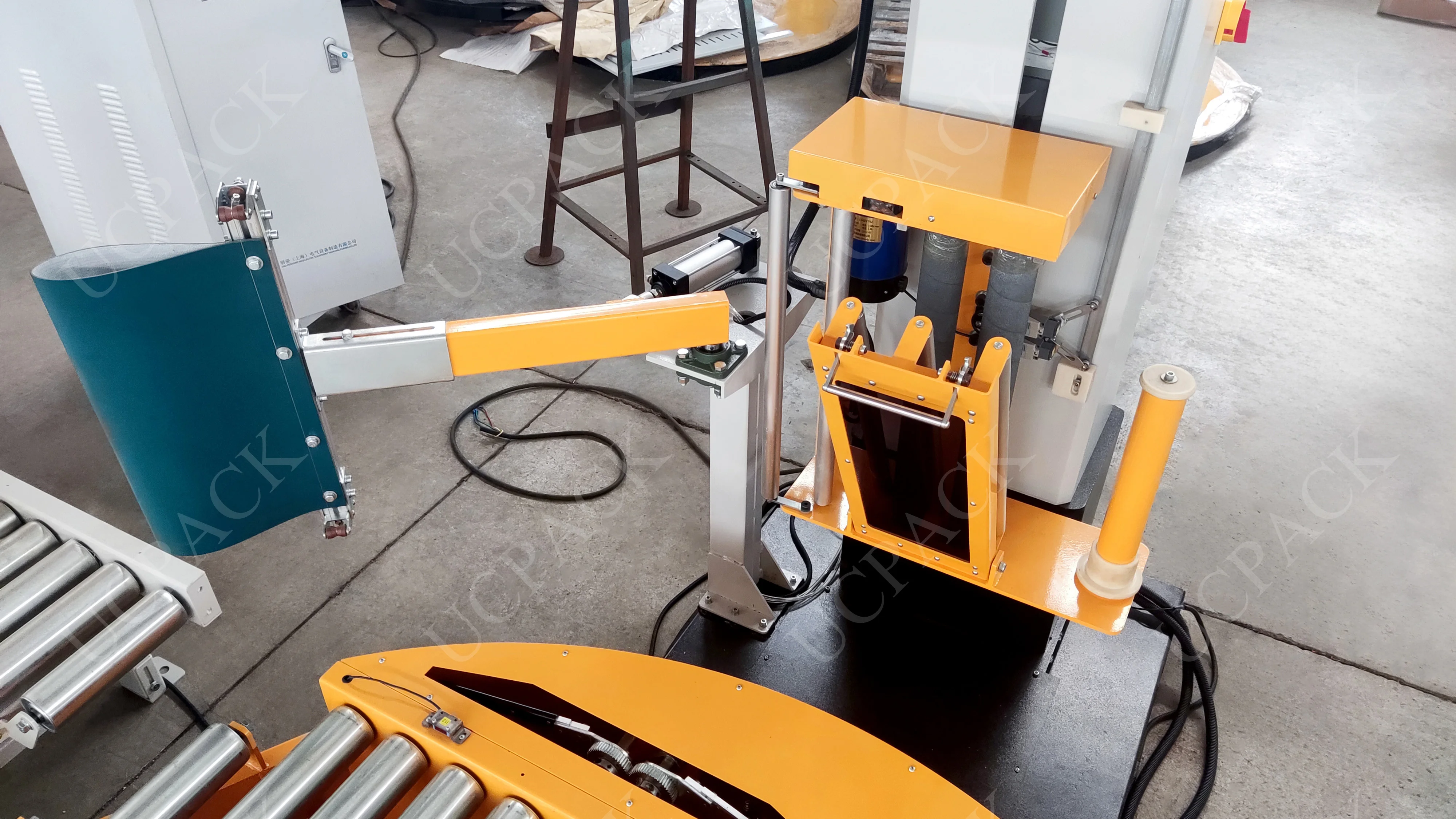 Automatic Online Pallet Stretch Wrapping Machine with Conveyor| Alibaba.com