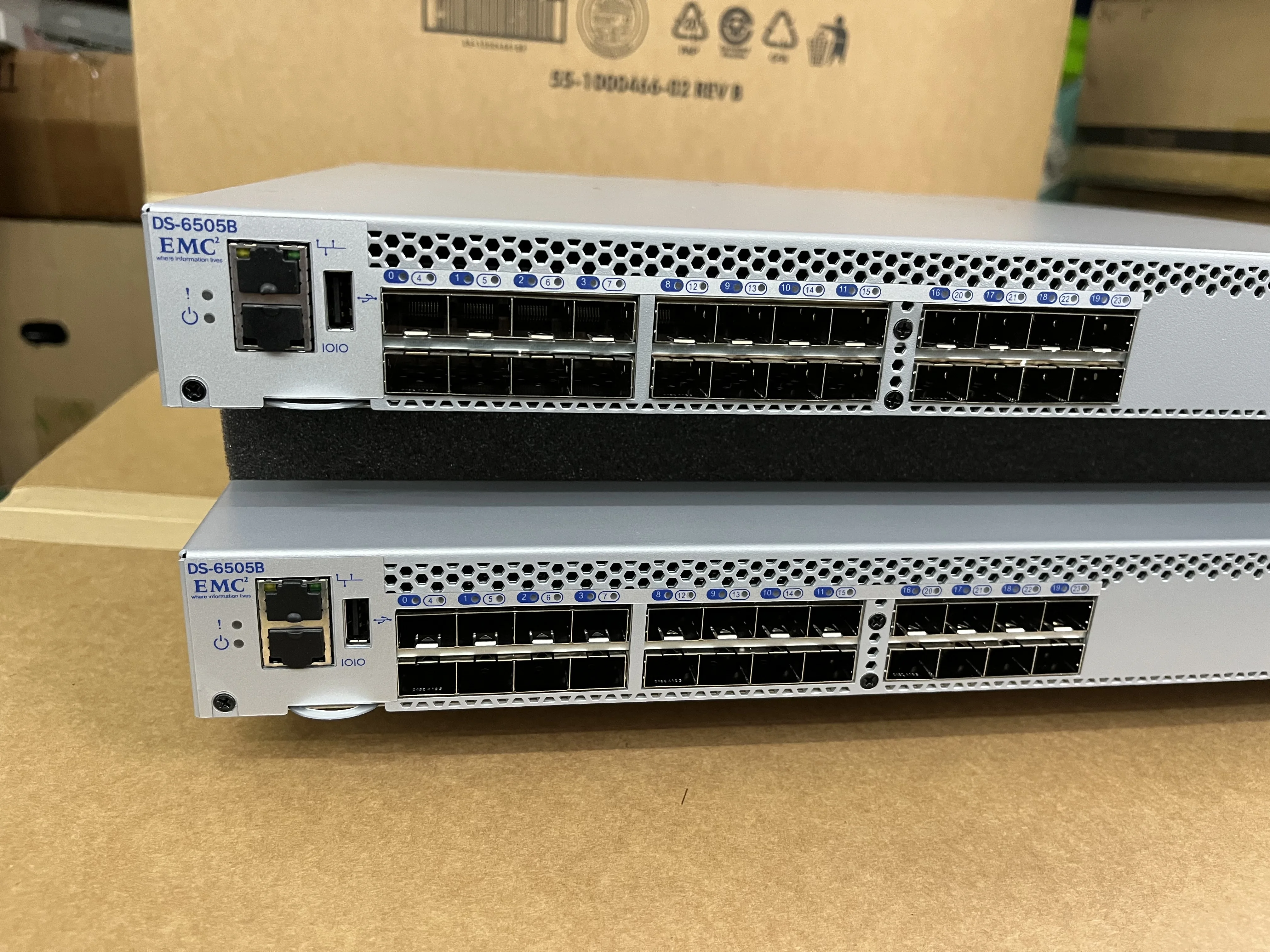 EMC DS-6505B 24-Port 16Gb Brocade 6505-12-16G FC SAN Switch  EM-6505-12-8G-0R 24-Port Active