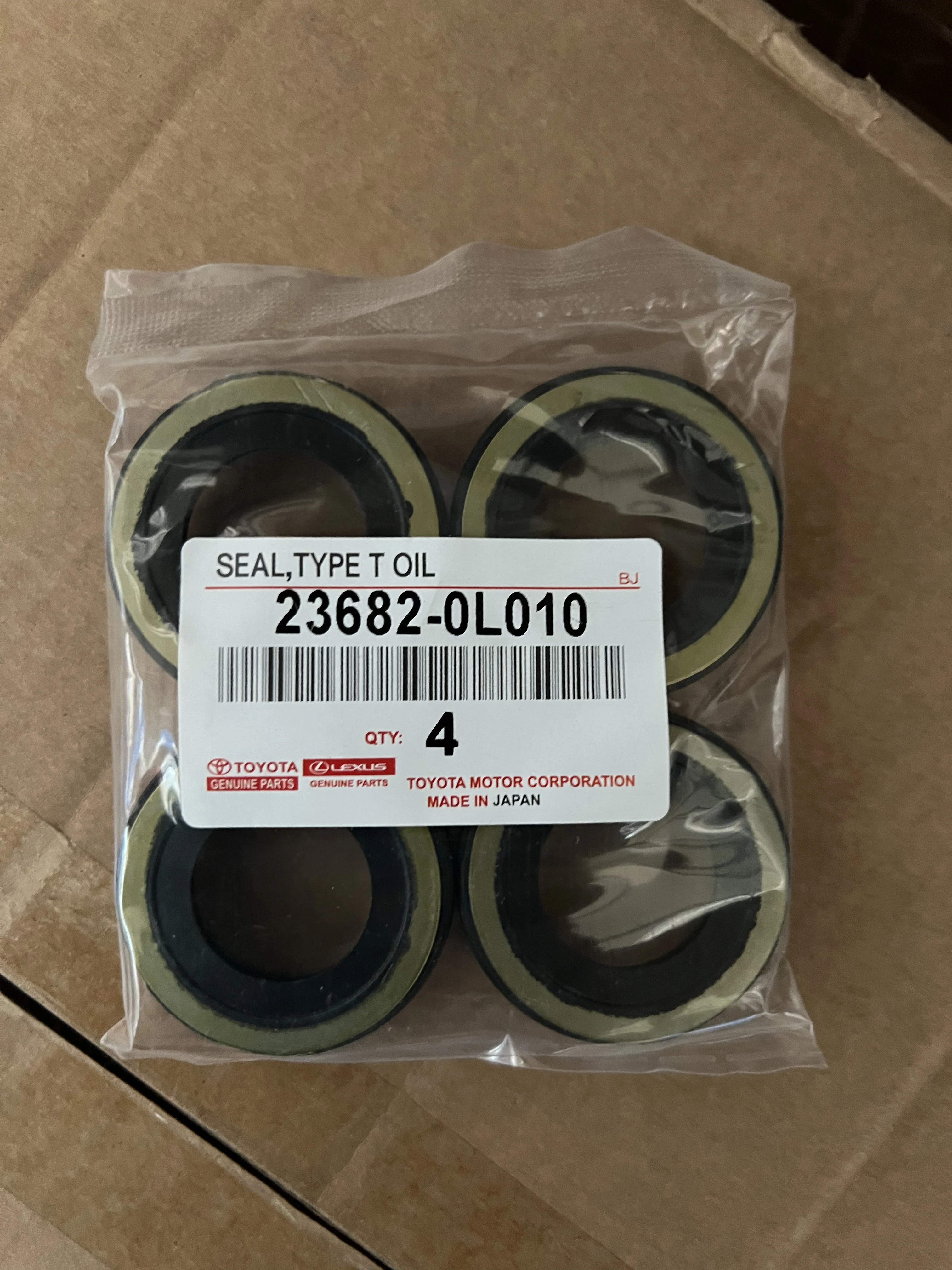 Spark Plug Oil Seal for TOYOTA 1VD Engine 23682-51010
