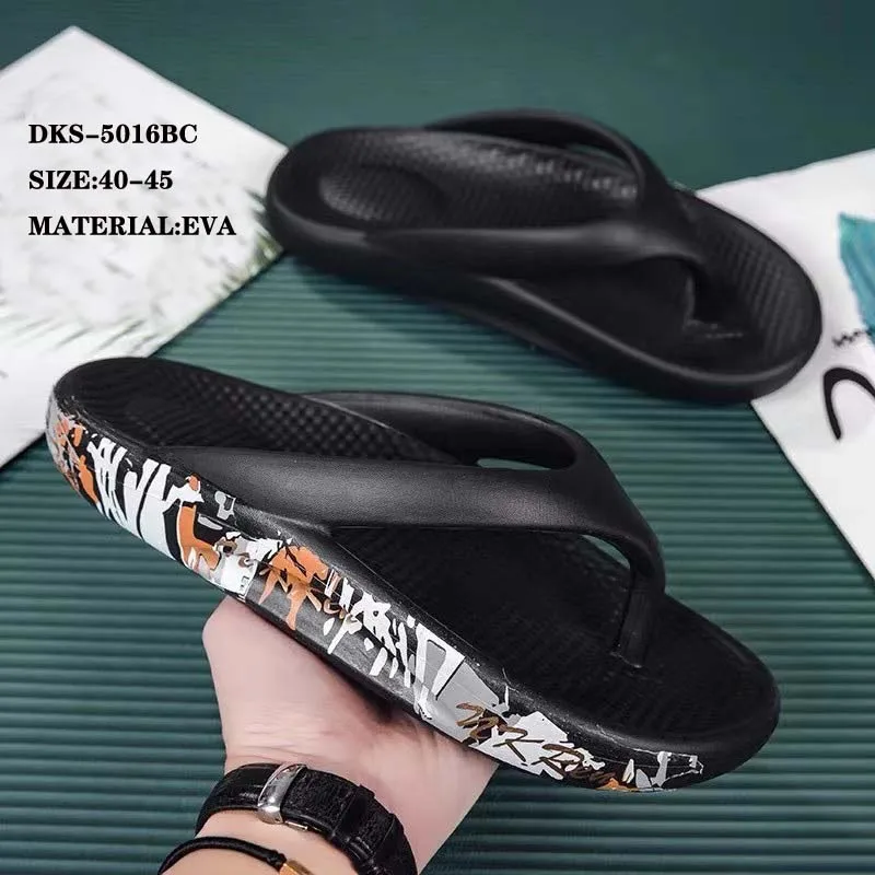 Slipper Male Summer Trend To Wear The New Flip-flops Outside The Feet Of  Boys Skid,Odor And Wear Resistant Chunky Beach Sandals - Buy Wear Resistant  Chunky Beach Sandals,New Flip-flops Outside,Young Men Fashion