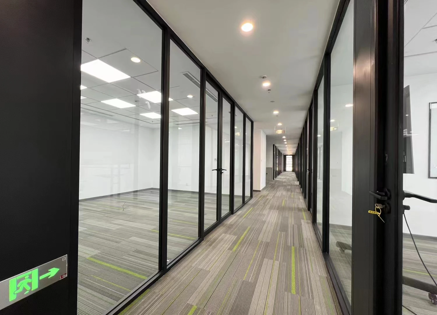 High-end Fire Rated Glass Partition Wall for Office 2 Hour Fire Resistance Office Demountable Glass Partition