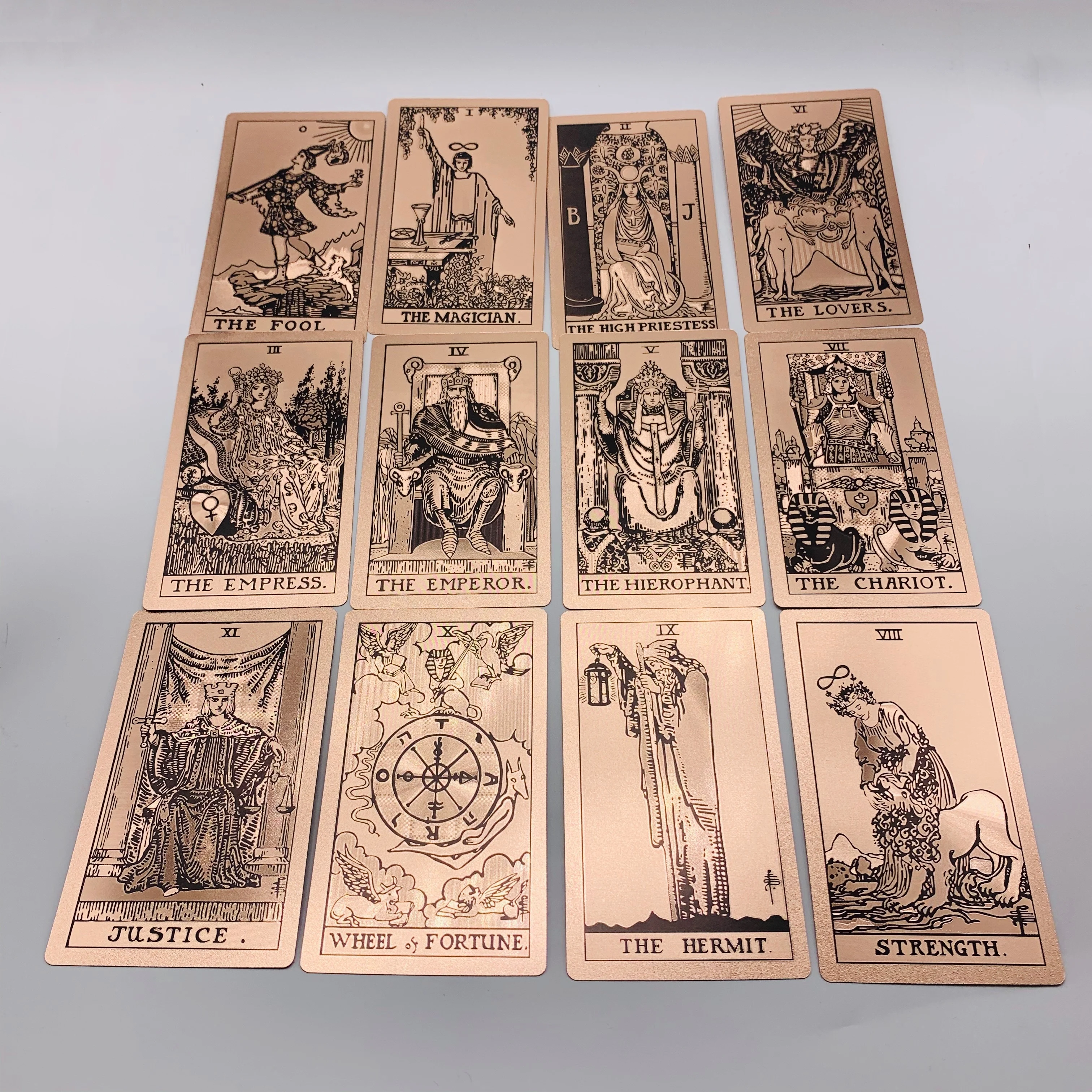 Оптовая продажа, новый дизайн, розовое золото, глянцевый принт, карты Таро, игра с руководством в изысканной коробке