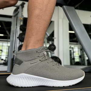 New Design Powerlifting Deadlift Shoes Reinforced Powerlifting Footwear Anti Slip Sole