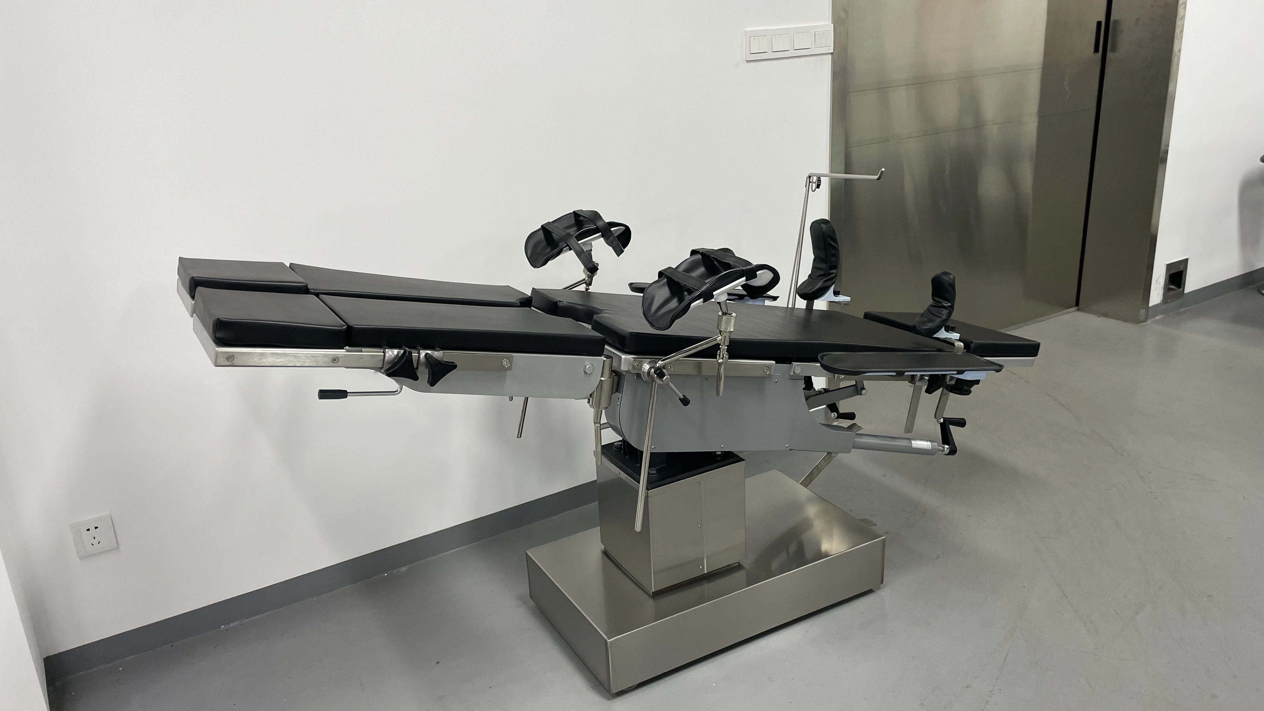 SXS3008 Ot Table Operating Surgical Mechanical Leg Split Surgical Table Bed