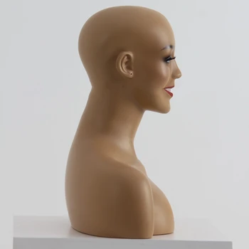 smiling mannequin head with teeth with