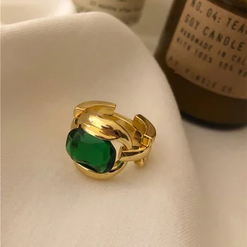 Hot Sale Vintage 18k Gold Plated Retro Natural Green Gemstone Alexandrite Emerald Ring For Women Girls
