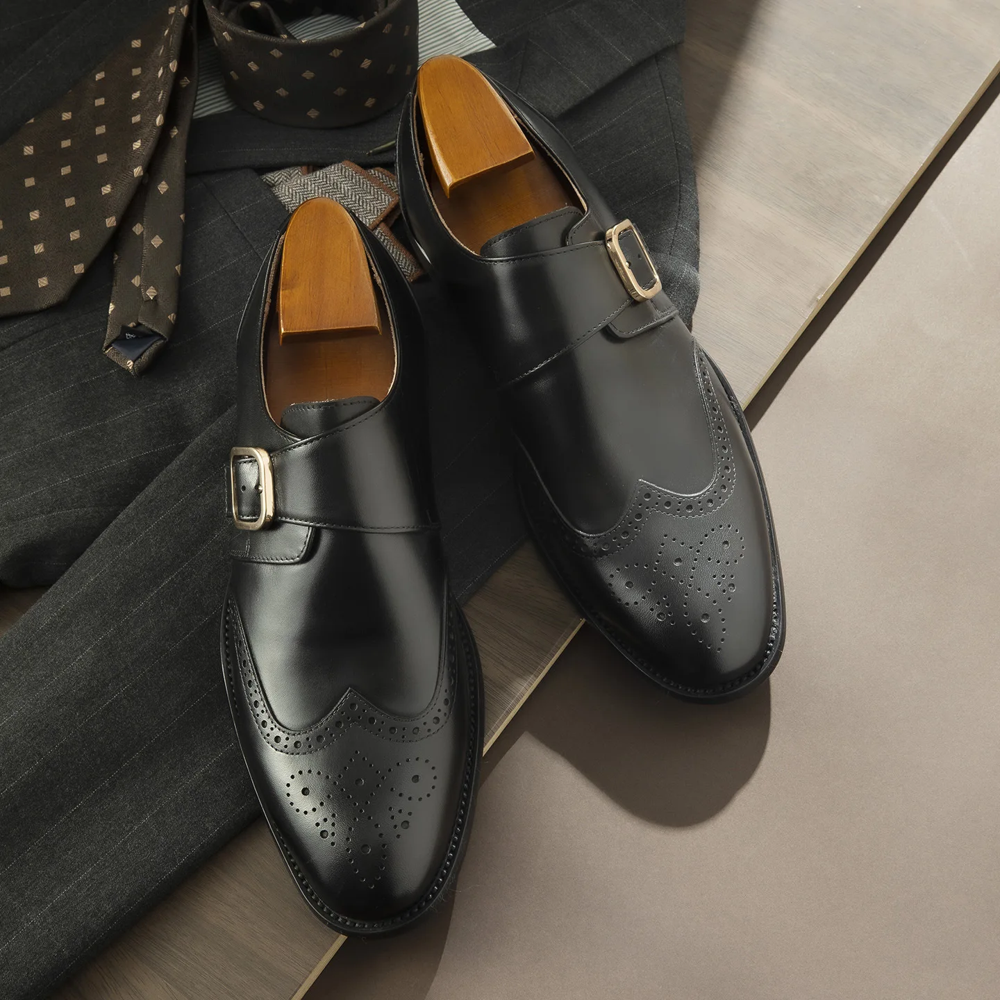 Men's Business Dress Shoes - Elegant and Durable Options Men's Business Dress Shoes - Elegant and Durable Options