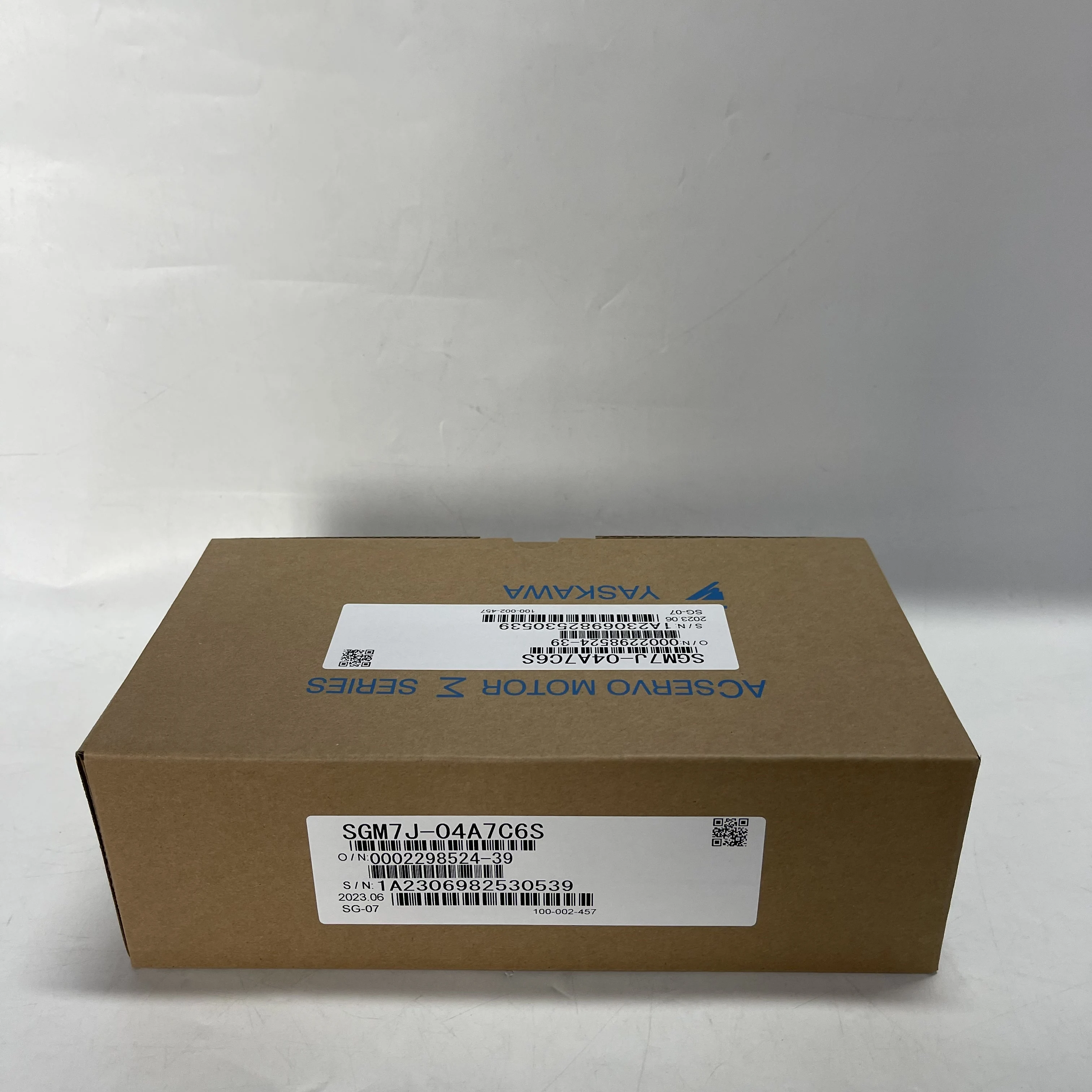 Yaskawa AC Servo Motor SGM7J-04A7C6S Yaskawa AC Servo Motor SGM7J-04A7C6S