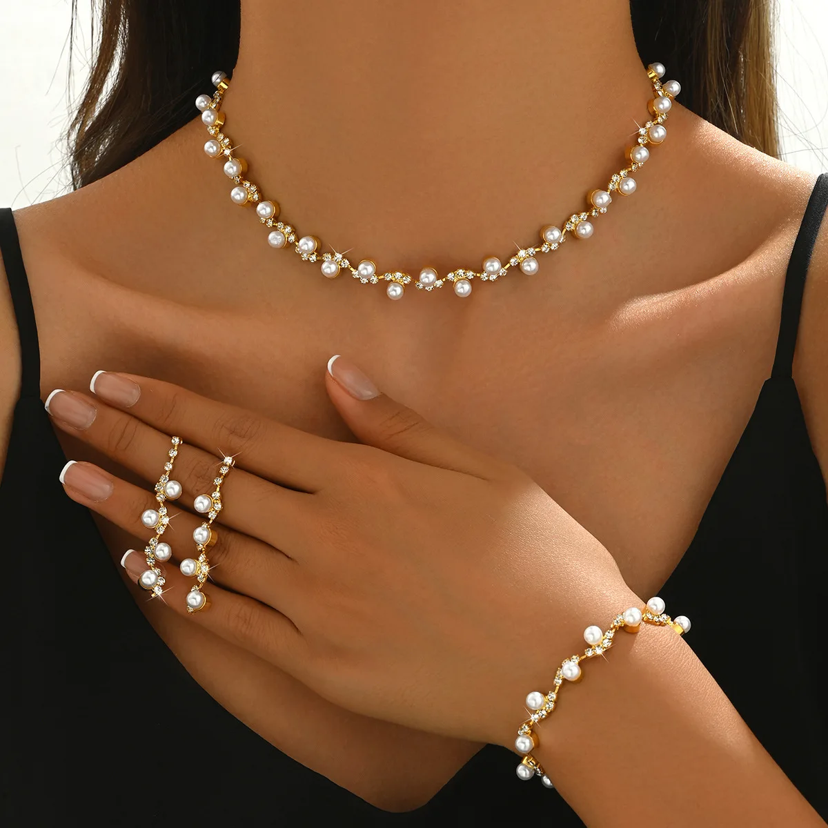 Luxurious Crystal Bridal Jewelry Set